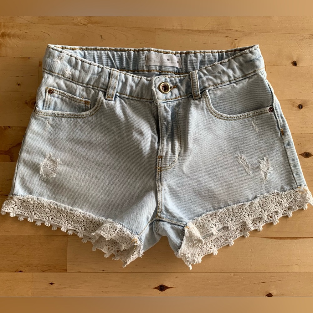 Zara Kids Light Blue Denim Shorts with Lace Detail - size 10